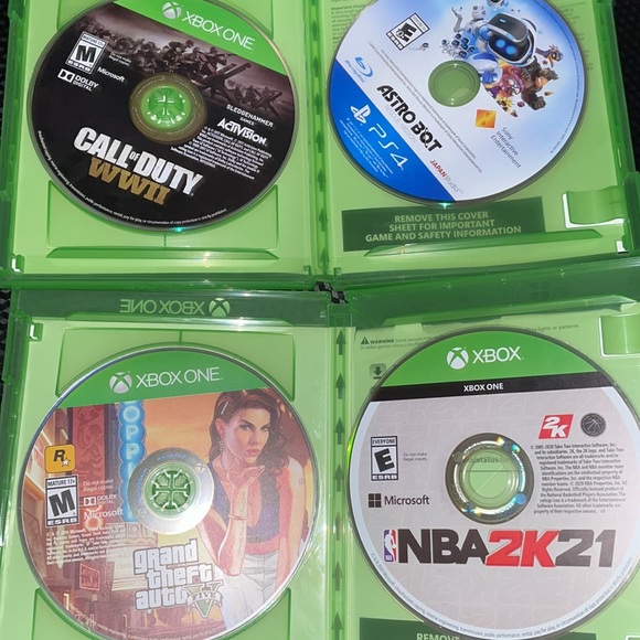 NBA2K21,GRAND THEFT AUTO5,CALL OF DUTYWW2 XBOX GAMES AND ASTRO BOT 1PS4 GAME - Picture 7 of 7